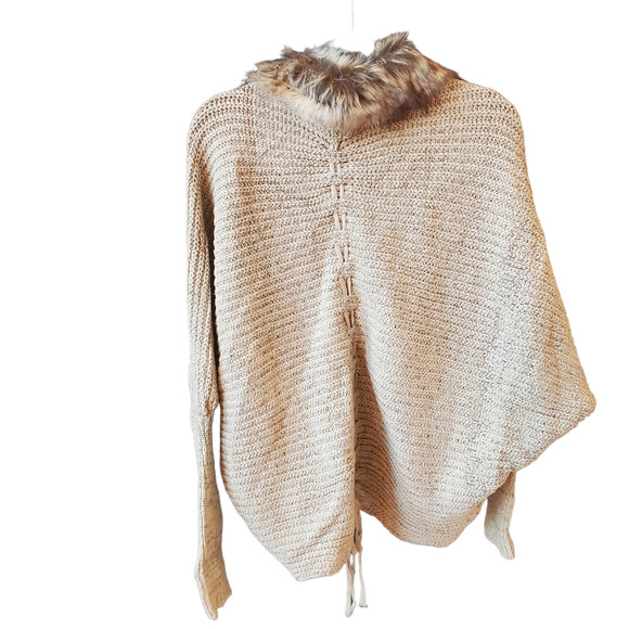 Military Hippie Felicity Fur Collar Trim Batwing Knit Cardigan One Size NWOT - Picture 3 of 7